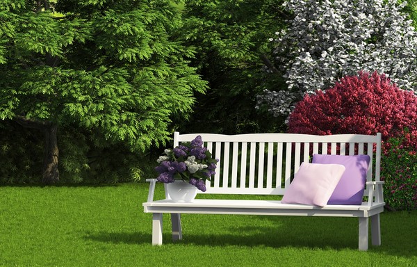 Jak zrobić ławkę ogrodową? Kilka praktycznych wskazówek