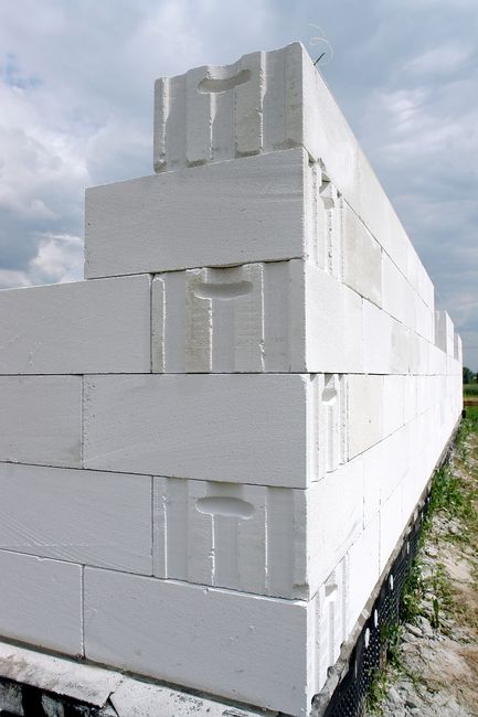 Budowa domu z bloczków betonowych