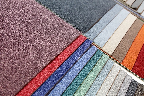 Wykładziny podłogowe - dywanowe i elastyczne