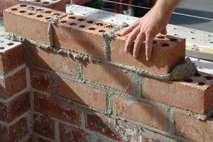 Jak wybrać i zbudować ogrodzenie podwórka?
