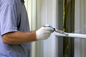 Malowanie okien drewnianych i plastikowych