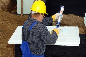 Dowiedz się, jak i czym ocieplić fundamenty